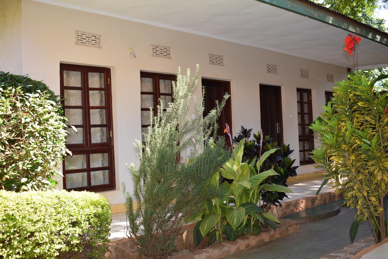 Ngorongoro Lodge Karatu Exterior photo