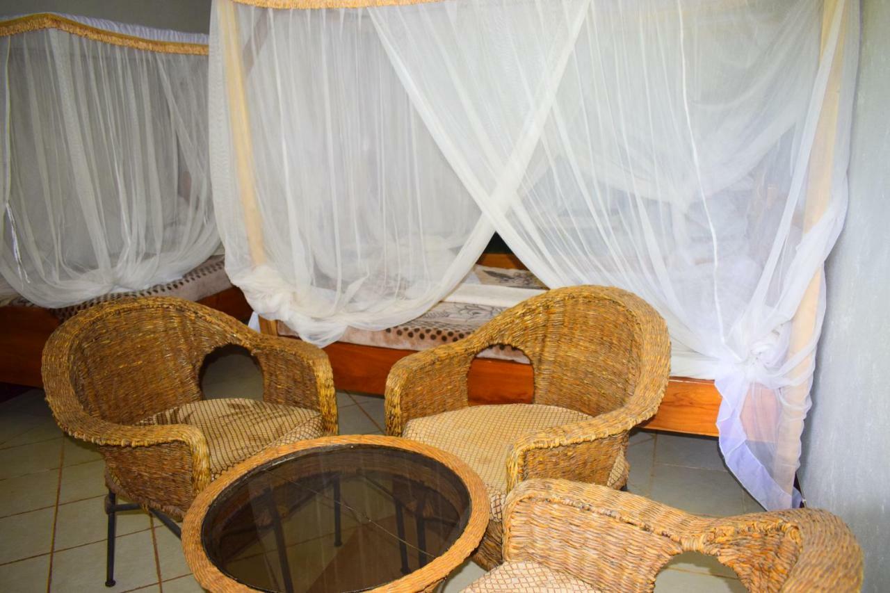 Ngorongoro Lodge Karatu Exterior photo